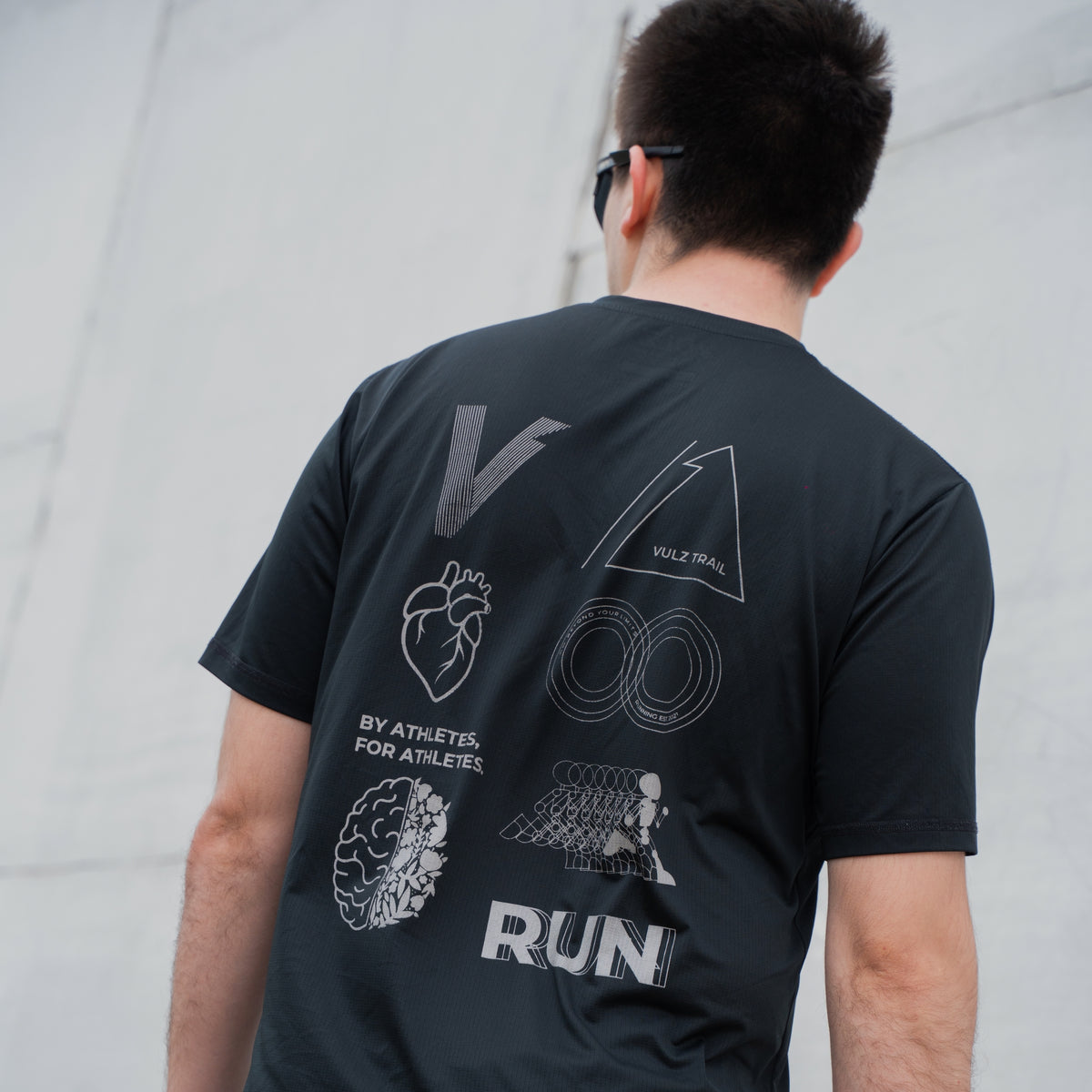 Remera Trail Black
